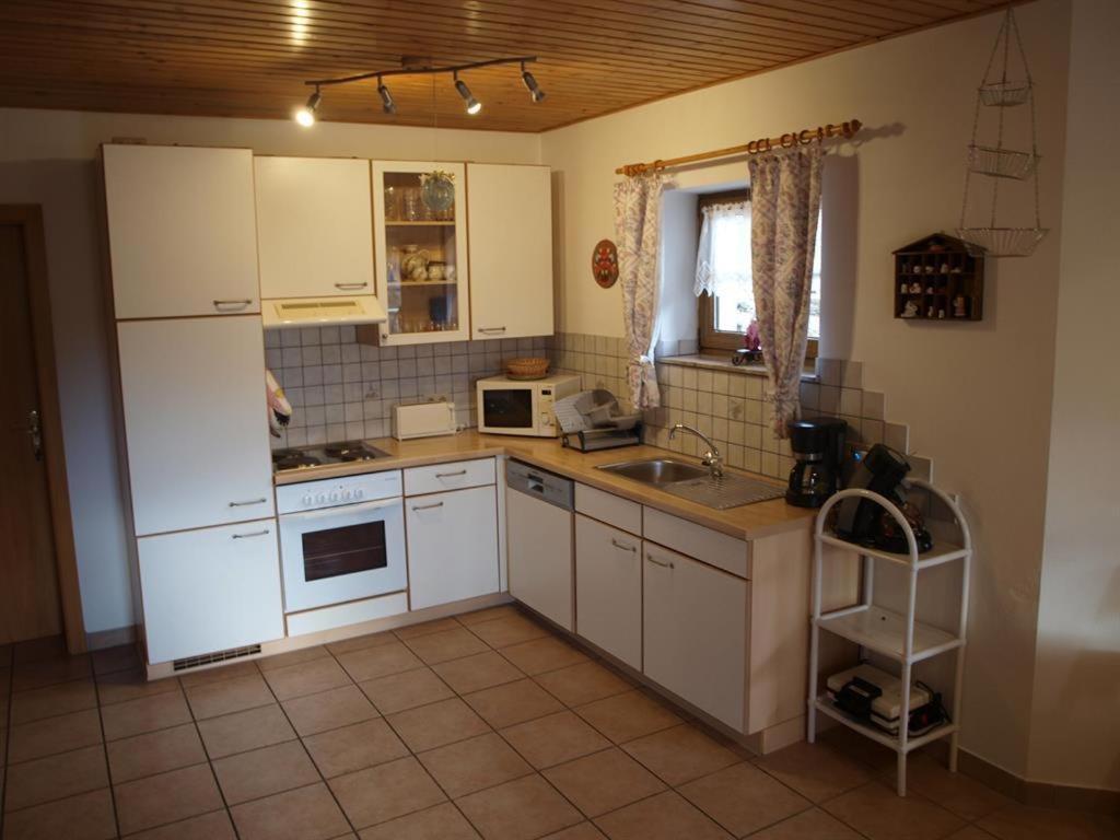 Haus Schober Apartment Уиндишгарстен Екстериор снимка