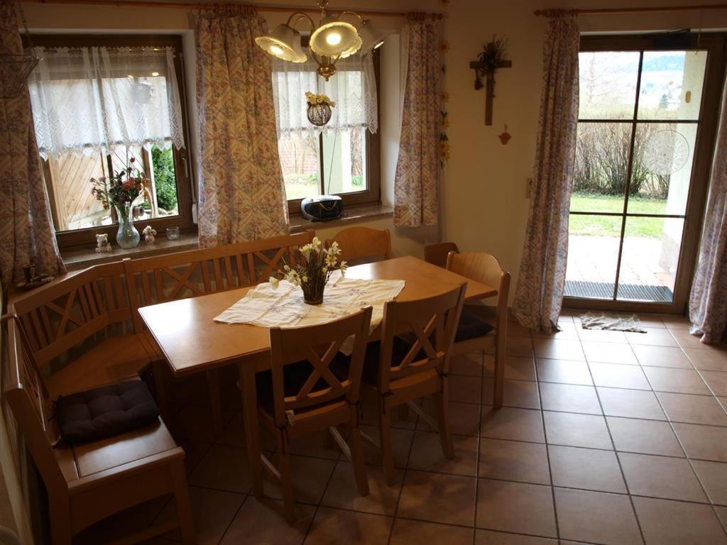 Haus Schober Apartment Уиндишгарстен Екстериор снимка