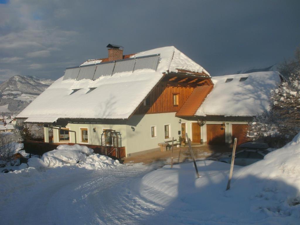 Haus Schober Apartment Уиндишгарстен Екстериор снимка